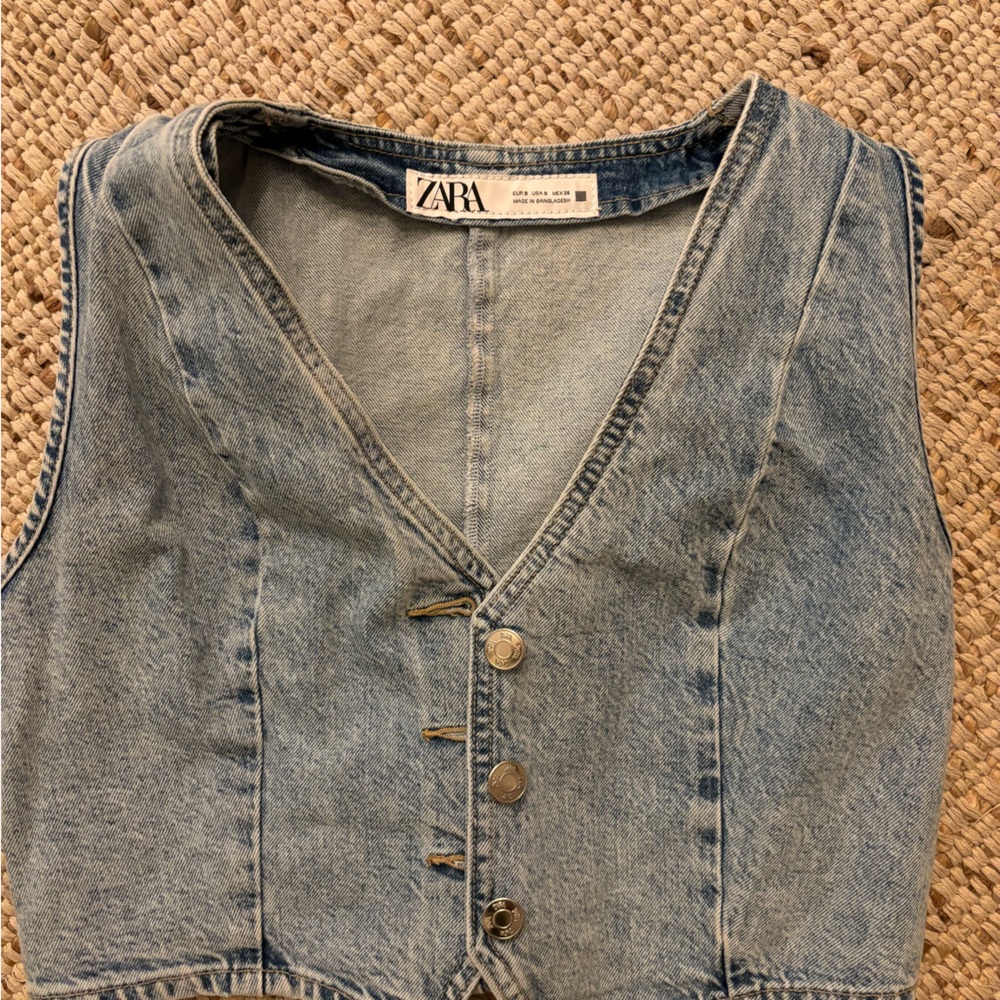 Buttoned Denim Vest